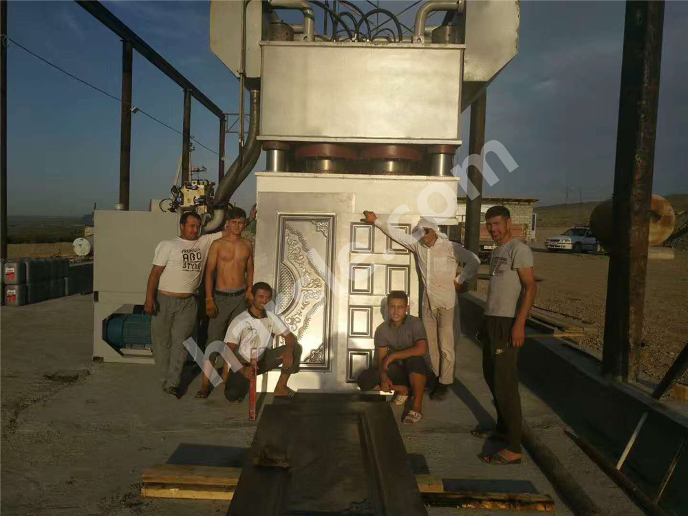 تركيب آلة تركيب أبواب حديد HARSLE في أوزبكستان